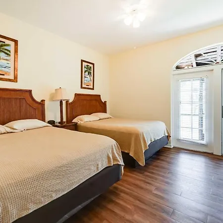 Cozy Naples Retreat With Community Pool And Water View Apartment